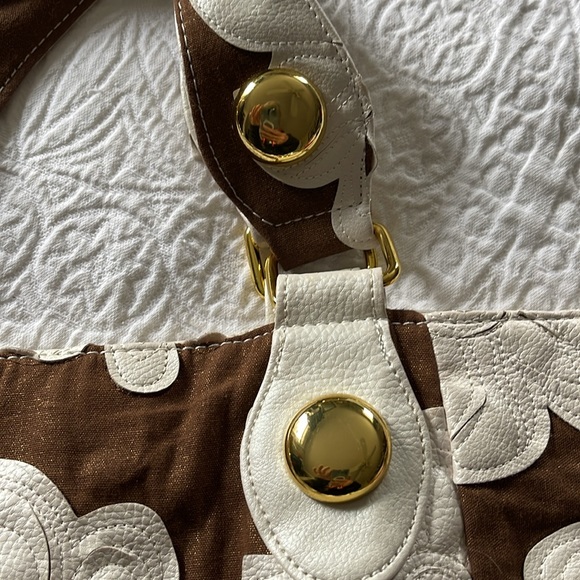 Big Buddha purse with gold accents - Picture 2 of 6